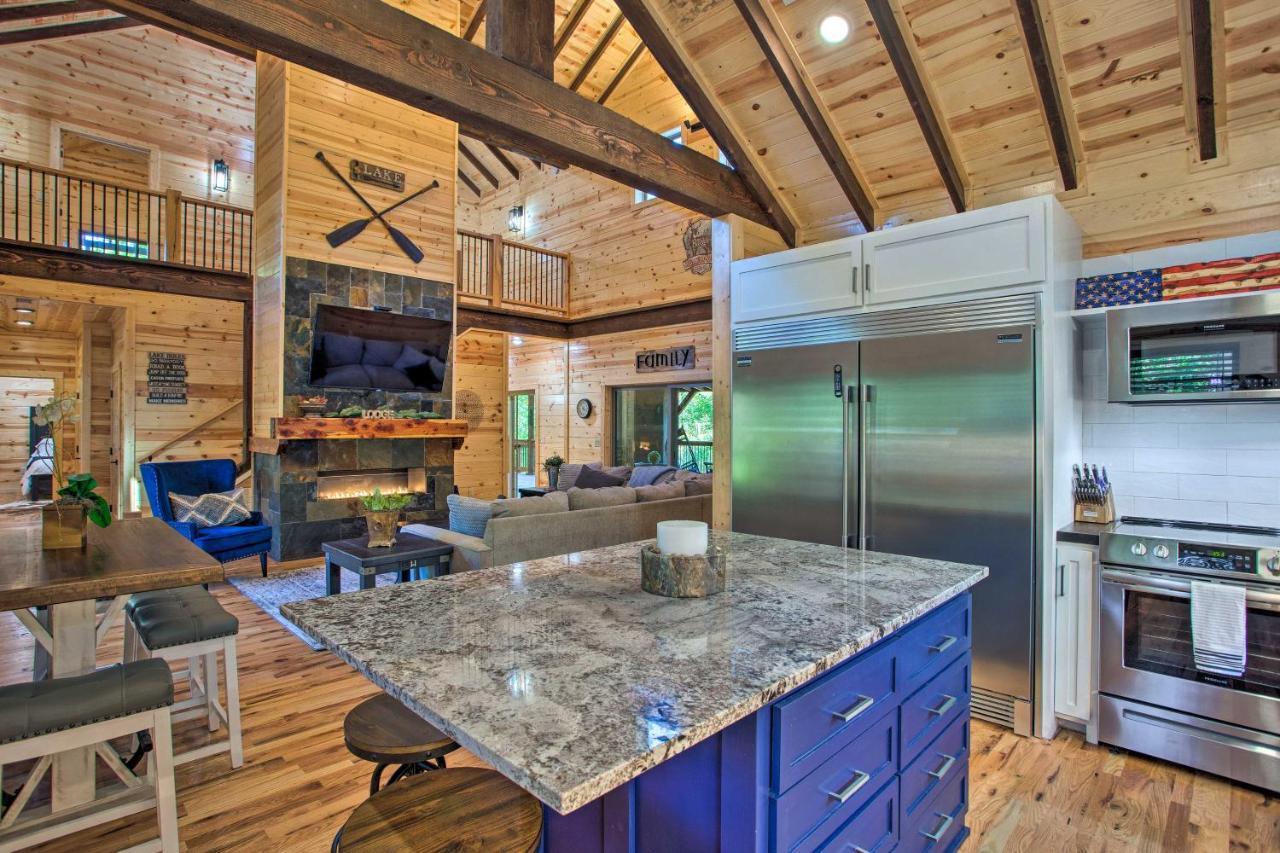 Luxe Broken Bow Cabin Game Room, Fire Pit And Deck! Dış mekan fotoğraf