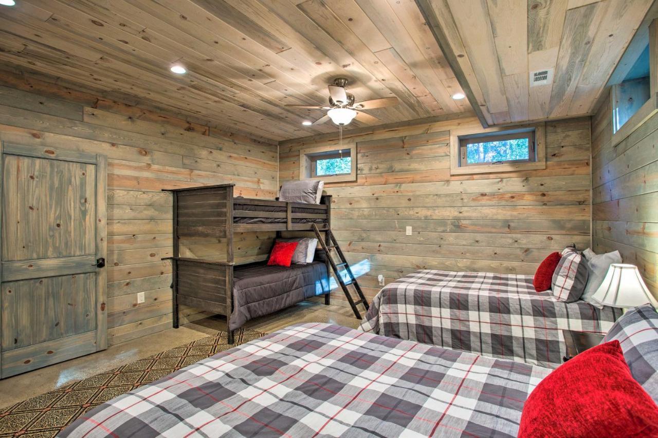 Luxe Broken Bow Cabin Game Room, Fire Pit And Deck! Dış mekan fotoğraf